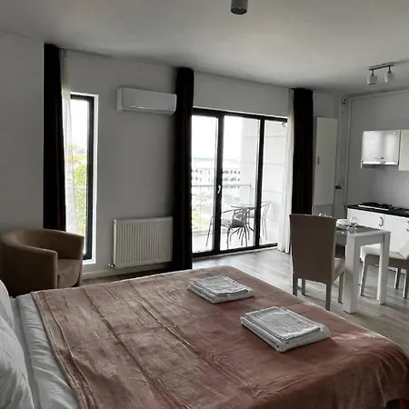 Deluxe Queen With King Size Bed And Sea View *