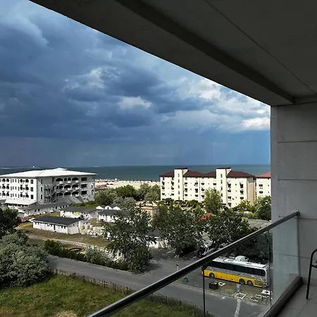 Mamaia Sea Lake Vibe